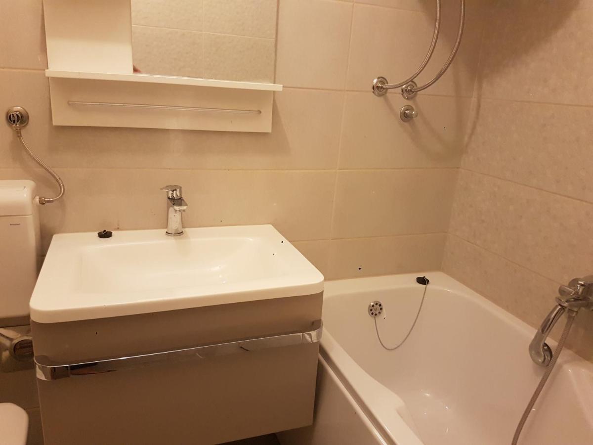 أوسييك Apartment Sretni Dimnjacar المظهر الخارجي الصورة